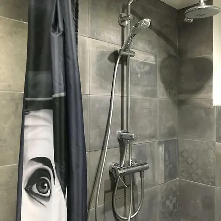 33 Apartamento