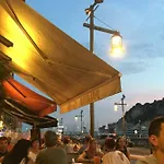 Apartman 33 *