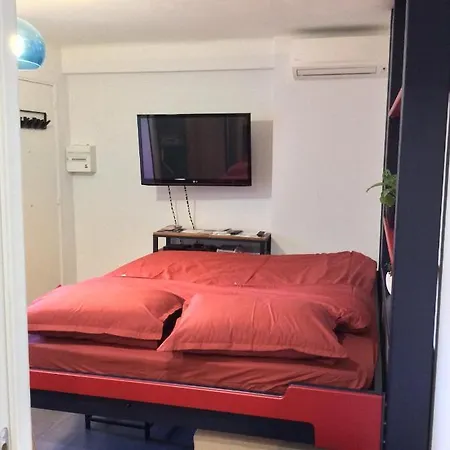 Apartman 33
